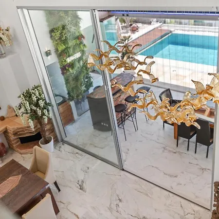 Сasa de vacaciones Karat Villa Ambassador